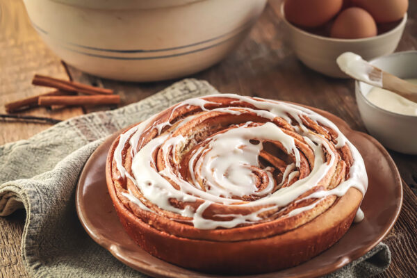 9 Inch Cinnamon Roll Cake