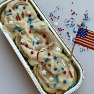 🇺🇸Patriotic Cinnamon Roll Trio